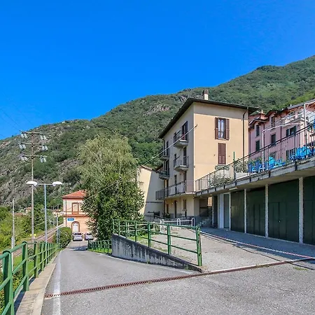 Lake View Dorio