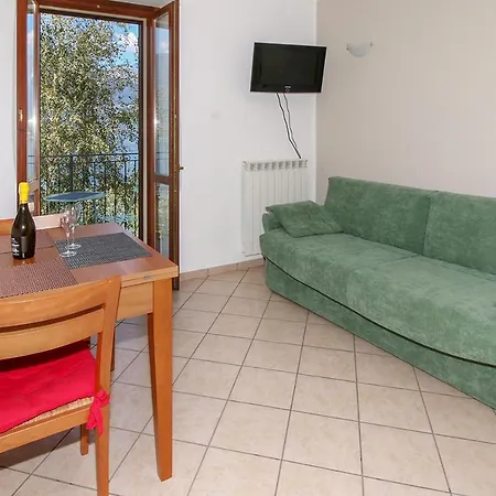 Lake View Apartment Dorio
