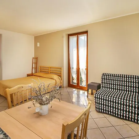 Διαμέρισμα Lake View Dorio